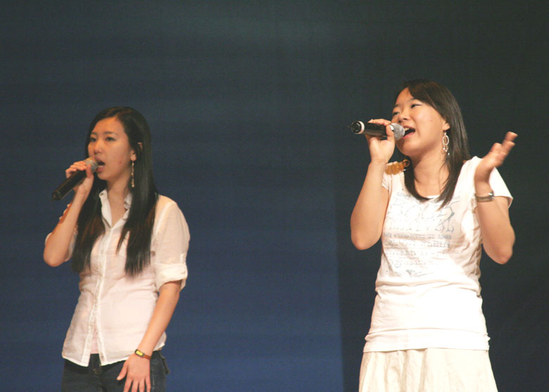 052508-oikos (7).jpg